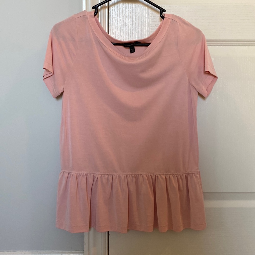Banana republic pink peplum top size XS